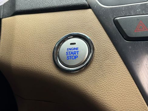 Used 2014 Hyundai Sonata Limited w/ Panoramic Sunroof Package 02 FWD image 9