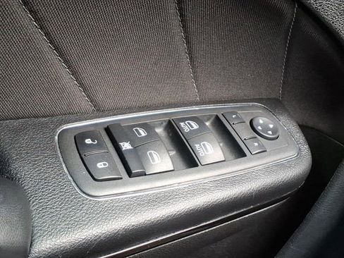 Used 2022 Dodge Charger R/T w/ Blacktop Package RWD image 17