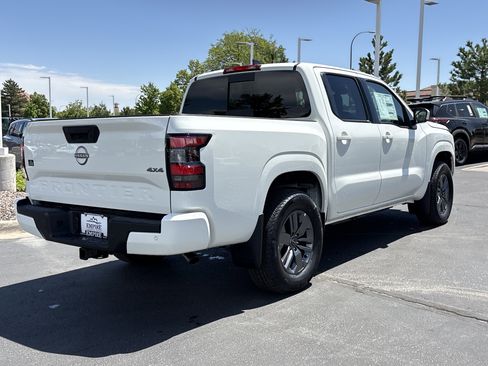 New 2026 Nissan Frontier SV w/ SV Convenience Package AWD/4WD image 3
