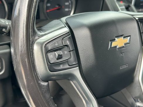 Used 2021 Chevrolet Suburban LT RWD image 27