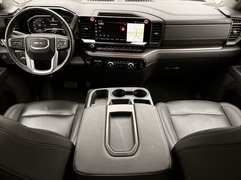 Used 2025 GMC Sierra 1500 SLT RWD image 11