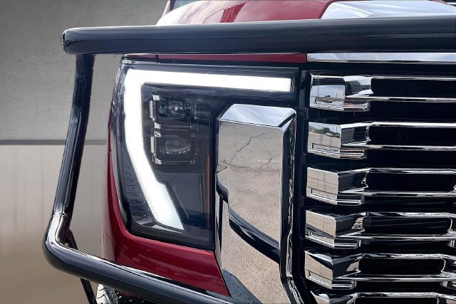 Used 2024 GMC Sierra 3500 Denali w/ Denali Reserve Package AWD/4WD image 29