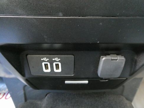 Used 2018 Ford F150 XLT w/ Equipment Group 302A Luxury image 27