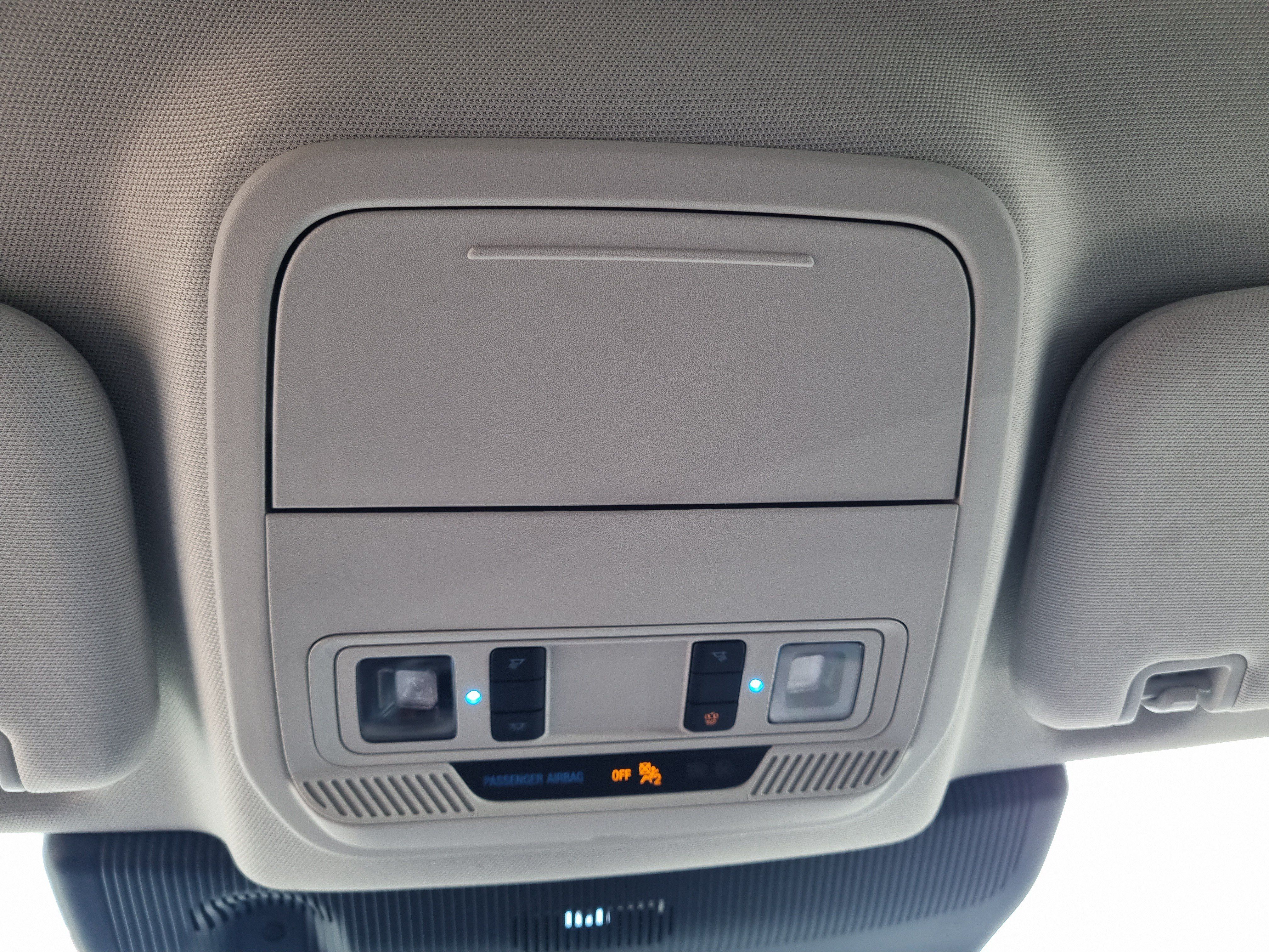 Used 2025 Ford Explorer Active AWD/4WD image 32