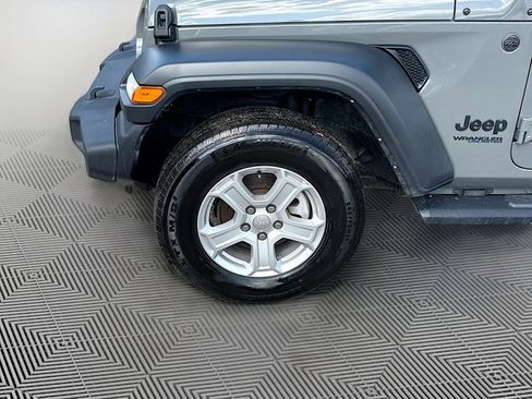 Used 2022 Jeep Wrangler Unlimited Sport AWD/4WD image 34