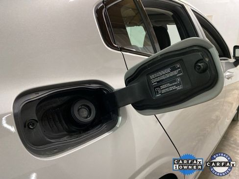 Used 2025 Volvo S60 B5 Core image 90