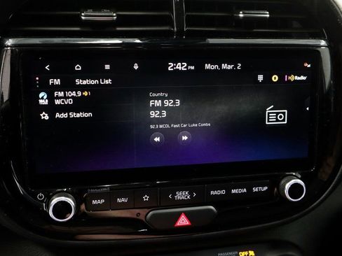 Used 2025 Kia Soul EX image 4