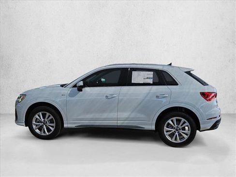 Used 2025 Audi Q3 2.0T Premium w/ Convenience Package image 9