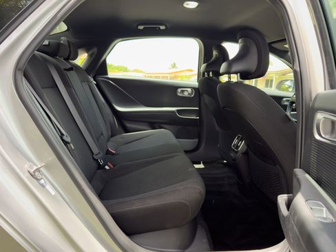 Used 2024 Hyundai Ioniq 6 SE RWD image 59