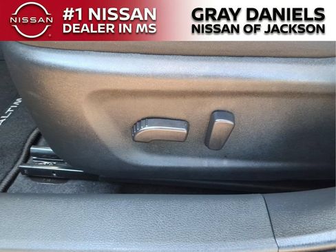Certified 2025 Nissan Altima 2.5 SV FWD image 12