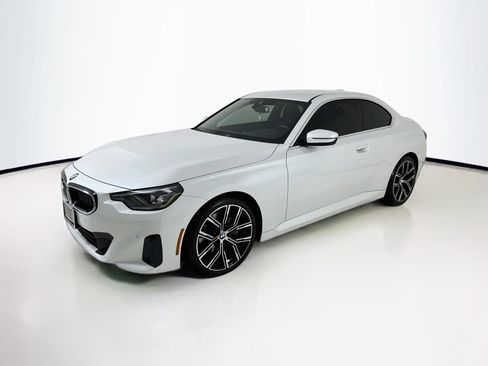 Used 2022 BMW 230i Coupe w/ Premium Package 2 RWD image 3