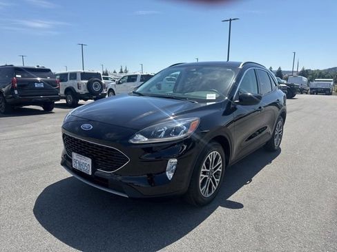 Certified 2022 Ford Escape SEL w/ Technology Package FWD image 1