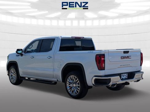 Used 2025 GMC Sierra 1500 SLT w/ SLT Premium Plus Package AWD/4WD image 5