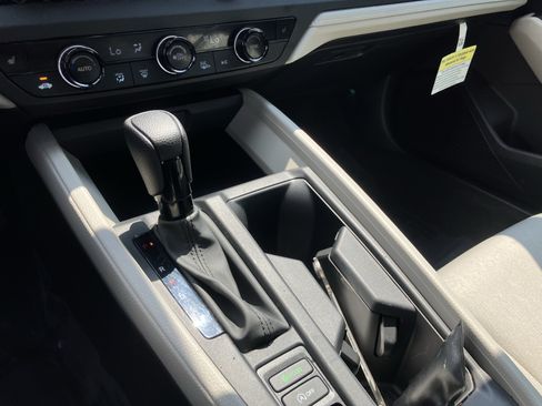 Used 2024 Honda Accord EX image 29
