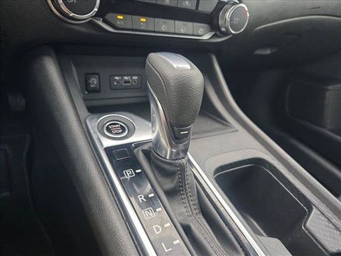 Used 2024 Nissan Sentra SV FWD image 12