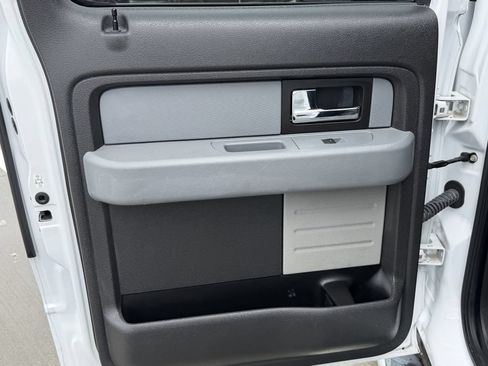 Used 2014 Ford F150 XLT w/ XLT Chrome Package RWD image 21