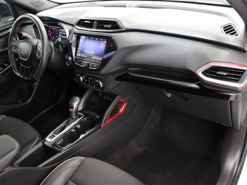 Used 2023 Chevrolet TrailBlazer RS w/ Convenience Package FWD image 35