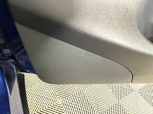 Used 2021 Tesla Model Y Long Range image 28