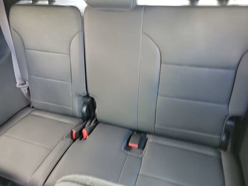 Used 2025 Buick Enclave Sport Touring FWD image 18