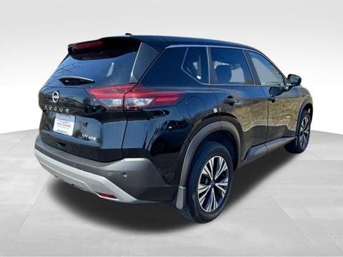 Used 2023 Nissan Rogue SV image 8