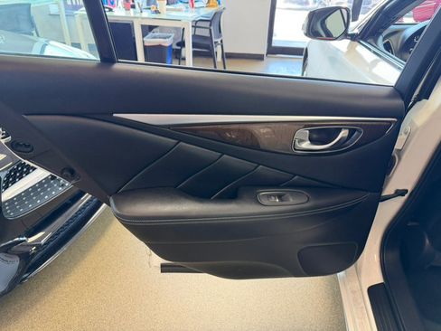 Used 2018 INFINITI Q50 Luxe AWD/4WD image 25