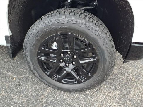 New 2026 Chevrolet Silverado 1500 LT Trail Boss w/ Convenience Package II AWD/4WD image 11