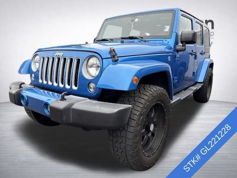 Used 2016 Jeep Wrangler Unlimited Sahara AWD/4WD image 2