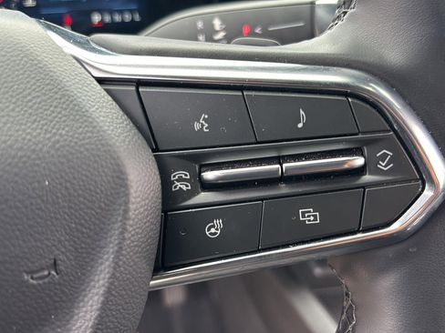 Used 2025 Chevrolet Equinox LT AWD/4WD image 11