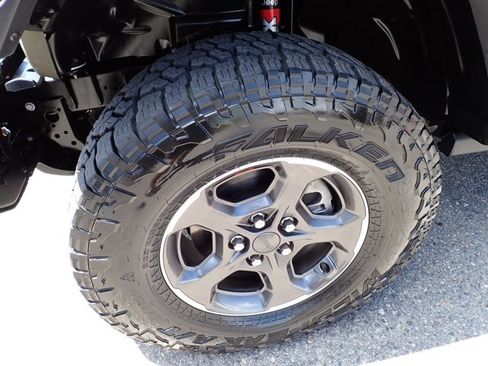 Used 2020 Jeep Gladiator Rubicon w/ Dual Top Group AWD/4WD image 7
