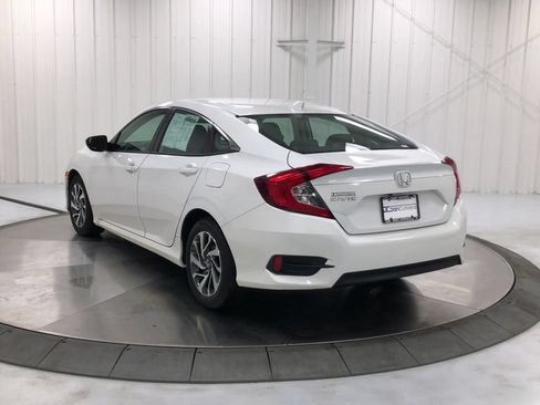 Used 2018 Honda Civic EX image 7