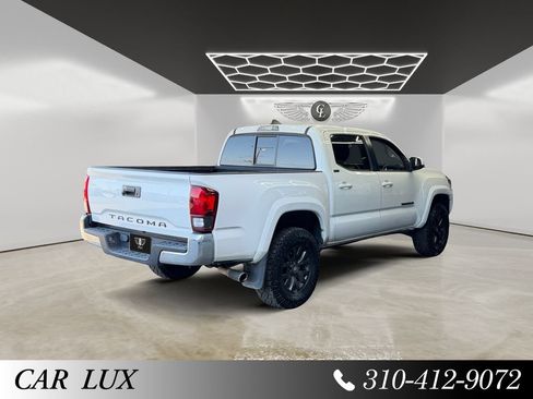 Used 2022 Toyota Tacoma SR5 w/ SR5 Appearance Package (SM) RWD image 5