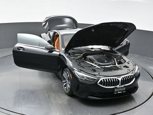 Used 2020 BMW 840i xDrive Coupe w/ Driving Assistance Package image 40