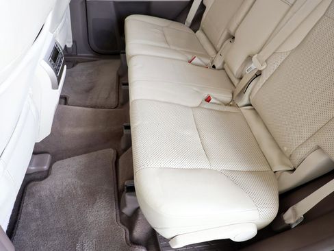 Used 2012 Lexus GX 460 w/ Comfort Plus Pkg image 23