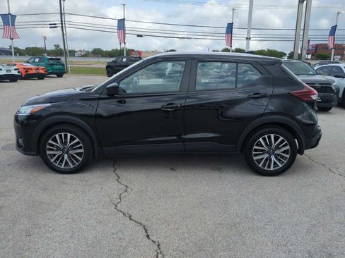 Used 2024 Nissan Kicks SV FWD image 5