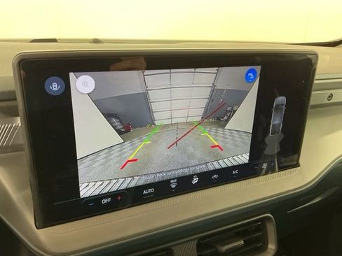 New 2025 Ford Maverick XL image 21