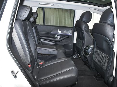 Used 2023 Mercedes-Benz GLS 580 4MATIC image 59