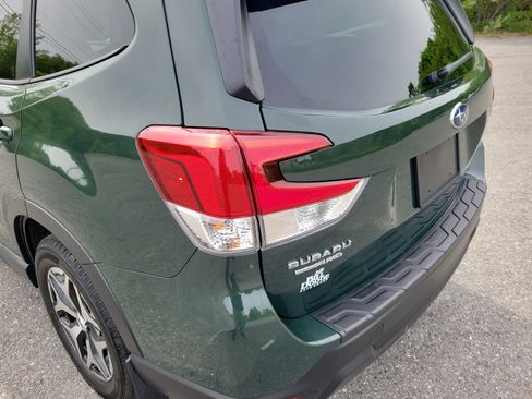 Used 2023 Subaru Forester Premium AWD/4WD image 11