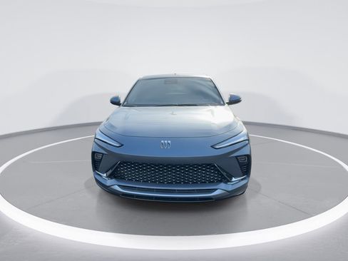 New 2026 Buick Envista Avenir image 3