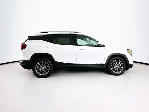 Used 2023 GMC Terrain SLT image 10