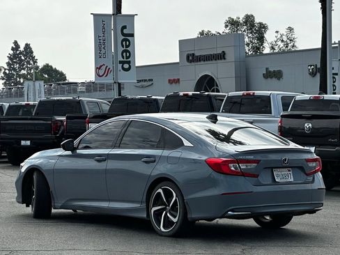 Used 2022 Honda Accord Sport image 2