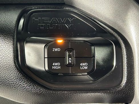 Used 2025 RAM 3500 Laramie AWD/4WD image 25