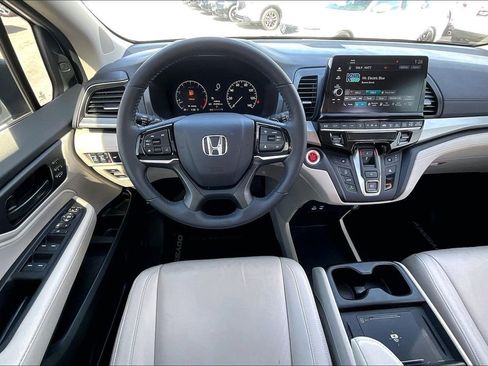 Used 2025 Honda Odyssey EX-L image 8