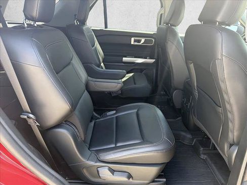 Used 2023 Ford Explorer XLT w/ Equipment Group 202A RWD image 23