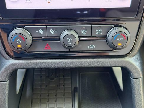 Used 2024 Ford Ranger Lariat w/ Trailer Tow Package AWD/4WD image 44