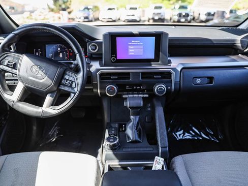 Certified 2025 Toyota 4Runner SR5 AWD/4WD image 12