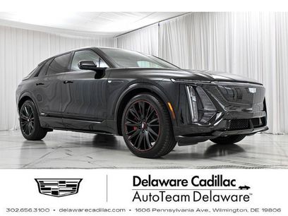 New 2026 Cadillac Lyriq V w/ LPO, Red Accent Package