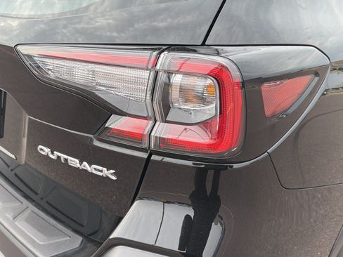 Certified 2025 Subaru Outback AWD/4WD image 17
