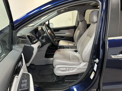 Certified 2024 Honda Odyssey Touring image 22