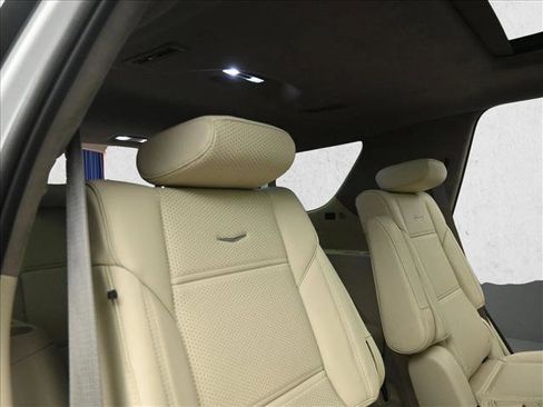 Used 2023 Cadillac Escalade Sport Platinum w/ LPO, ONYX Package AWD/4WD image 26