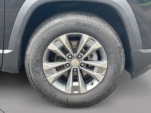 Certified 2025 Chevrolet Equinox LT AWD/4WD image 9